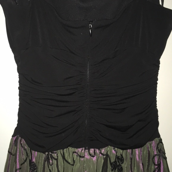 Beautiful black and purple formal dress - Picture 6 of 7